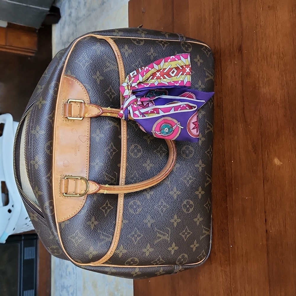 Louis Vuittin Deauville Bag